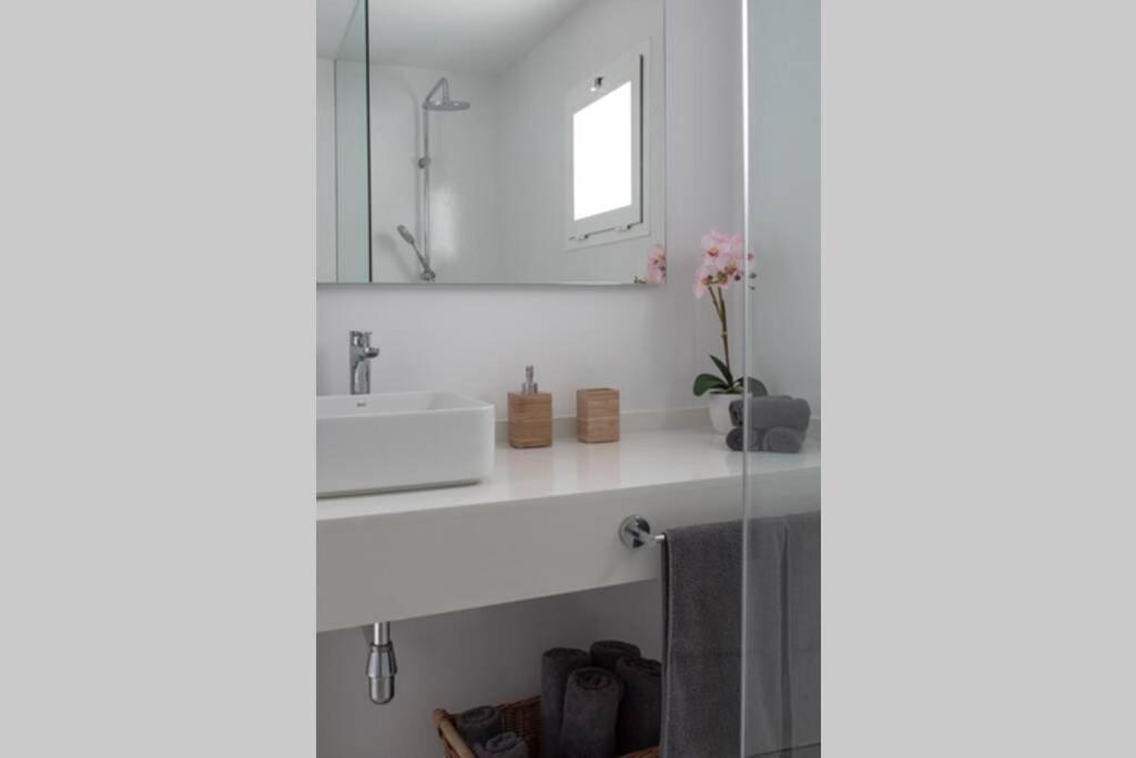 Apartamento Aguaviva, Tu Lugar Al Lado Del Oceano Costa Teguise Bagian luar foto